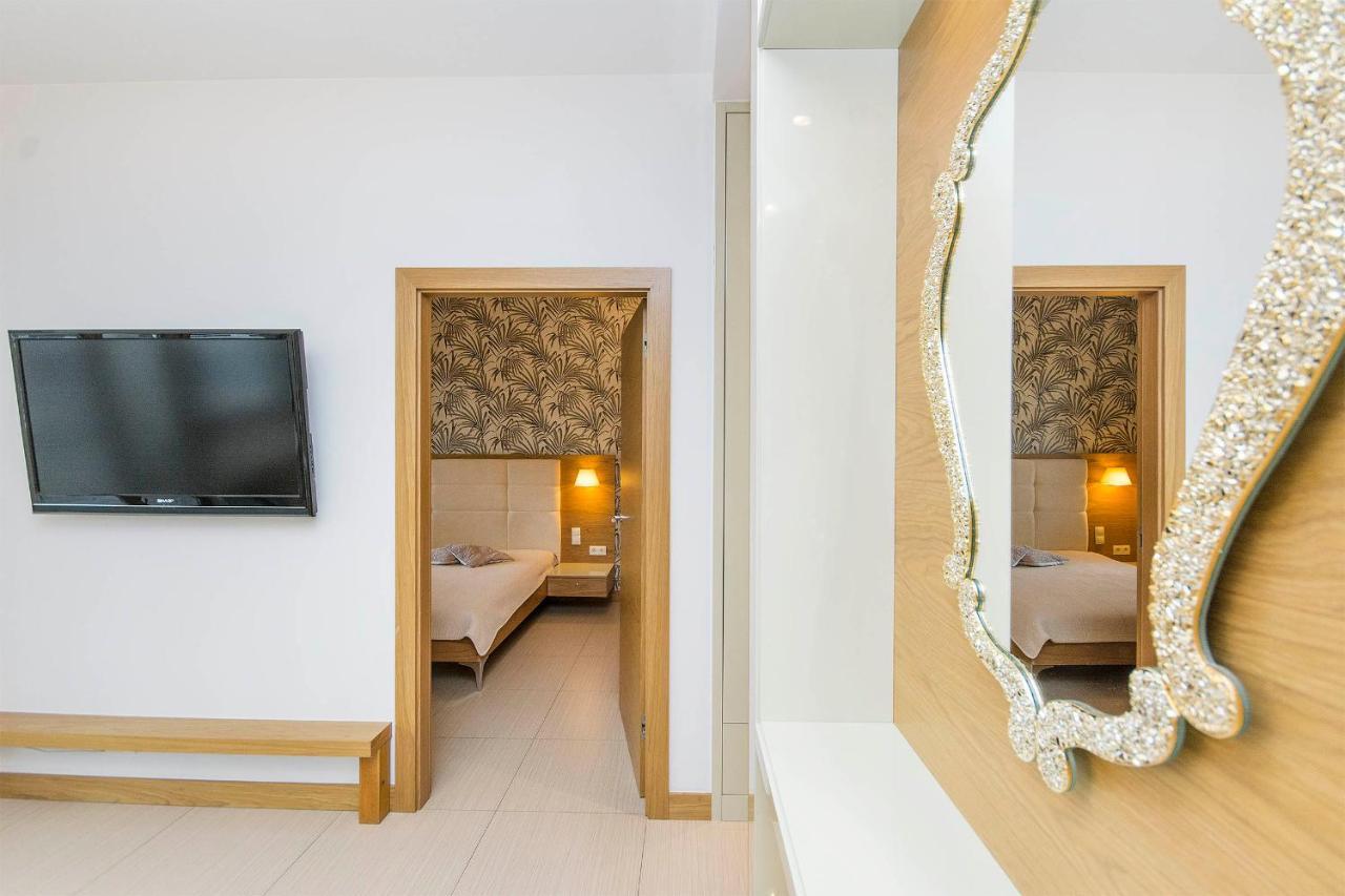 Waniliowy - Neptun Park By Oneapartments Appartamento